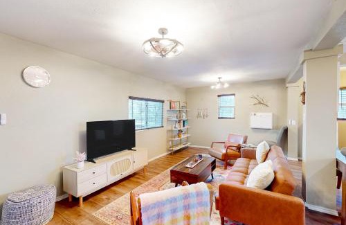 Chappell Hill House | Exceptional Stays at The Lone Stargazer - Pet Friendly Retreat