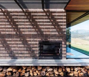 Cygnet House | Discover The Long House, Cygnet for Your Next Getaway