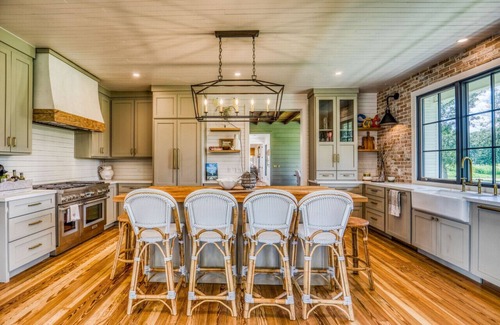 Round Top House | The Longhorn: Luxurious Texas Getaway in Round Top