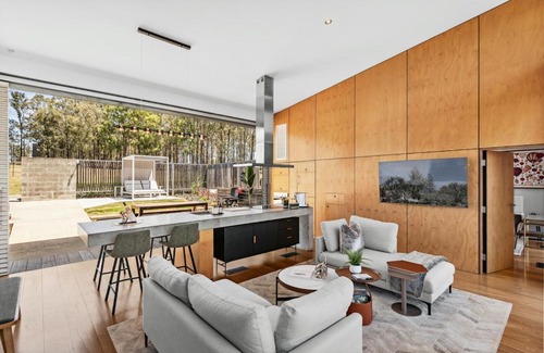 Pokolbin House | The Longhouse, Hunter Valley