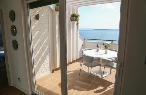 Kastel Novi Apartment | Oceanfront Retreat: THE LOOK Apartment with 9.9/10 Rating