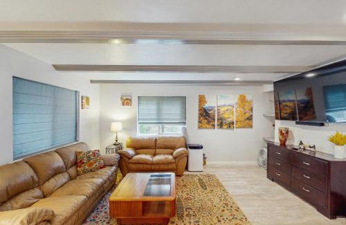 Woodland Park House | The Lookout at Woodland Park