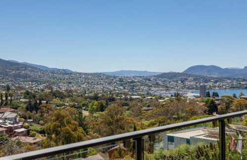 Sandy Bay Apartment | Discover The Lookout: Pet-Friendly Gem with Top Ratings