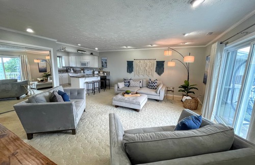 Fairfield Harbour Condo | Discover The Lookout by Salty Sweet Retreats with Pool Access