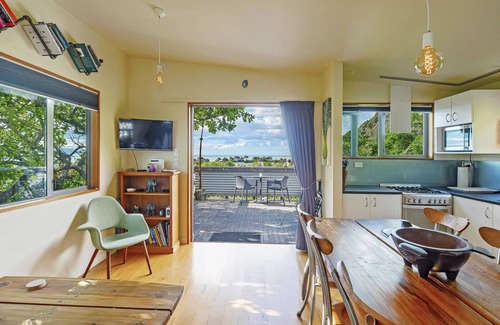 Nelson House | Scenic Home Overlooking City and Tasman Bay - Rated 9.6