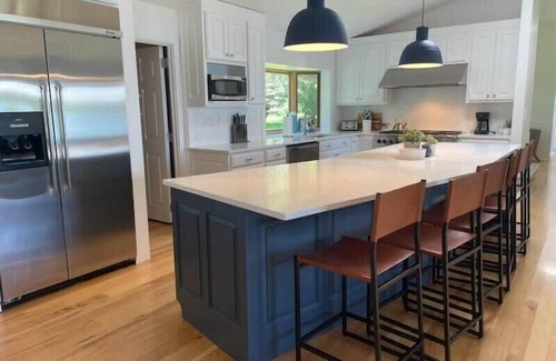 Leland House | Guest Rated: 9.8 at The Lookout on Lake Leelanau