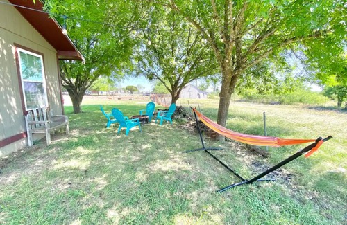 Lorena House | Experience The Lorena Ranchette: Goats & Ocean Views