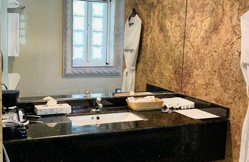Cocoyoc Hotel | Experience The Lorian Club: Pool, Spa & Top Guest Ratings!