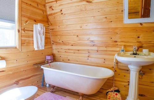 Clam Lake House | Discover The Lost Bear Lodge near Chippewa River