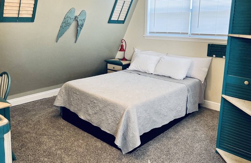 Dry Creek House | Lakefront Bliss at The Louisiana Lake House - 10/10 Rated!