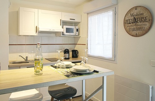 Lourdes Apartment | Discover The Lourdaise Escape: Central Location with Wifi