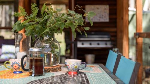 Wheatsheaf House | Serene Love Shack for a Digital Detox Getaway