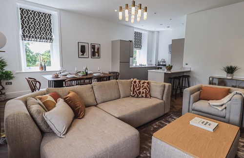 Newland Near Ulverston Cottage | The Lucy Suite Stone Cross Mansion
