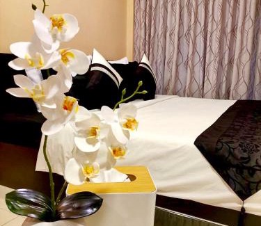 Nanai Road Bed & Breakfast | Family-Friendly Stays at The Luka Guesthouse & Restaurant