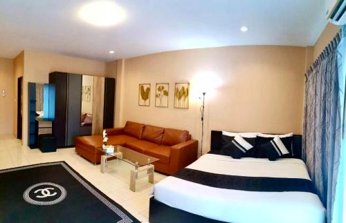 Nanai Road Bed & Breakfast | Family-Friendly Stays at The Luka Guesthouse & Restaurant