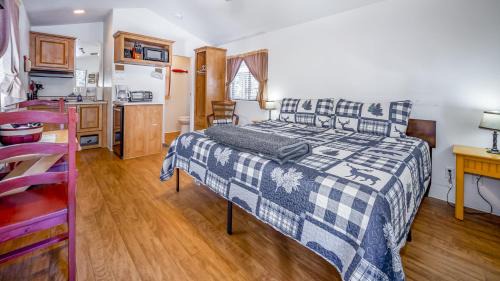 Bayfield House | Cozy Lupine Cabin #10 at Blue Spruce RV Park & Cabins