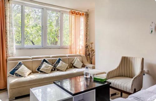Nizamuddin Apartment | Pet-Friendly Retreat: The LUTF - 4-Star Guest Rated 10/10