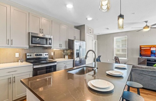 Fort Worth Apartment | The Luxe Haven 2Bd at FW