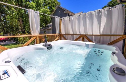 Georgetown House | The Luxe Hot Tub Private Bar 12 Min to Horse Park