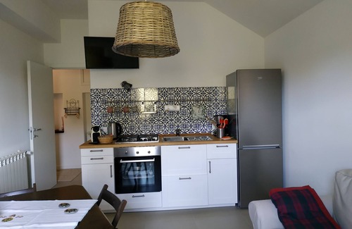 Nicolosi House | Ocean View Holiday Home with Breakfast & Perfect Reviews