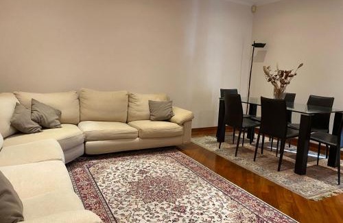 Monteverde Nuovo Apartment | Top Floor Monteverde: 4-Star Retreat with Hot Tub & Kitchen