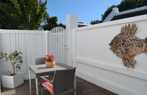 Saint Francis Bay House | Relax at The Lyme House with Ocean View & Pool Access