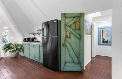 Newhall House | Enchanting Stay at The Magic Castle with Kitchen Access