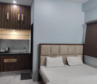 Ayodhya Hotel | The Maheshwari Residency