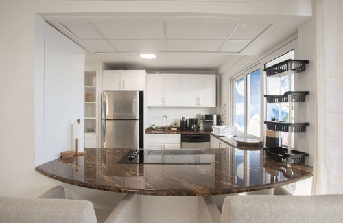 Maho Condo | Discover Maho Hideaway: Beachfront Bliss on Sunset