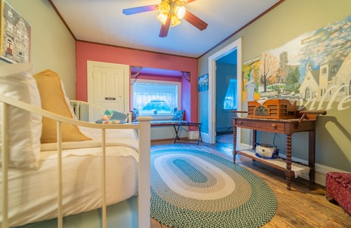 Cumbola Bed & Breakfast | Rated 9.6/10: The Maid's Quarters B&B with Breakfast