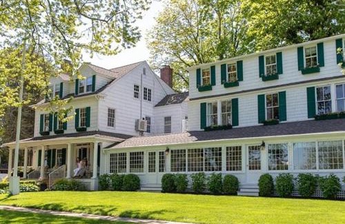 Village of East Hampton Hotel | Elegant Retreat at The Maidstone Inn with Dining Options