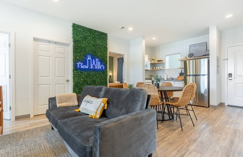 Maxwell Condo | Chic Boho Retreat in East Nashville with Breakfast & Kitchen