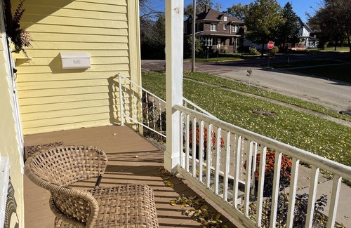 Mount Carroll House | Discover The Main St Place in Scenic Mount Carroll, IL