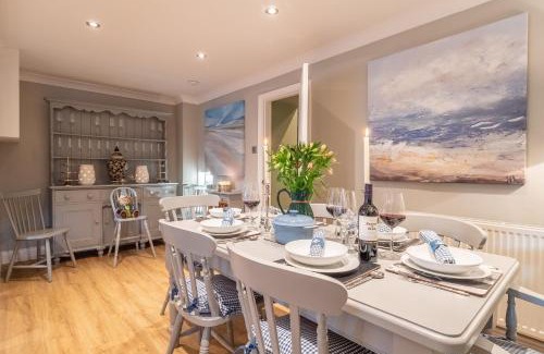 Dersingham House | Unforgettable Stay at The Malthouse - 10/10 Guest Rated!