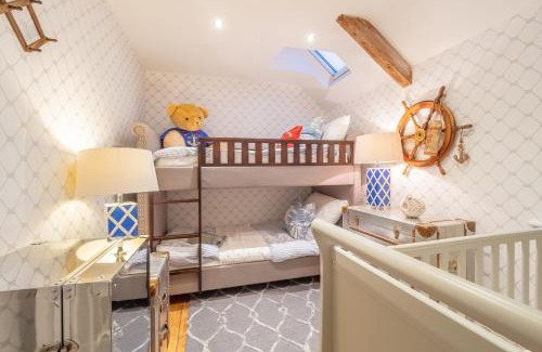 Dersingham House | Unforgettable Stay at The Malthouse - 10/10 Guest Rated!