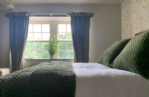Rishworth Bed & Breakfast | Experience Comfort at The Malthouse - Rated 9.2/10