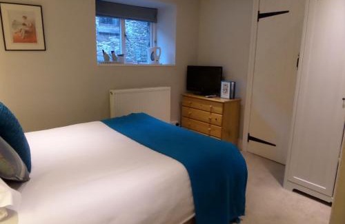 Tuckenhay Bed & Breakfast | Family-Friendly Getaway at The Maltsters Arms Hotel