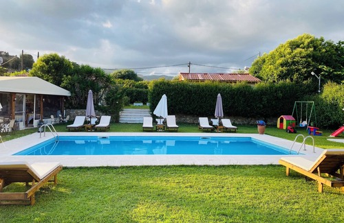 Archaia Olympia Villa | Explore The Mansion of Dionisos and Demetra by the Ocean