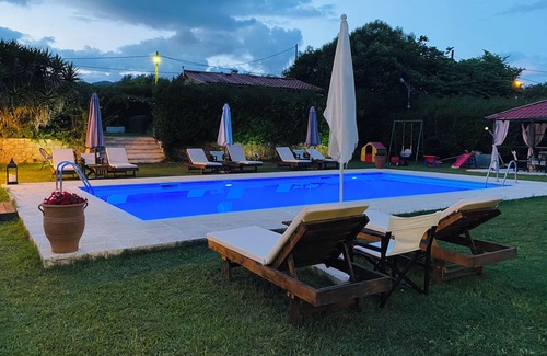 Archaia Olympia Villa | Explore The Mansion of Dionisos and Demetra by the Ocean