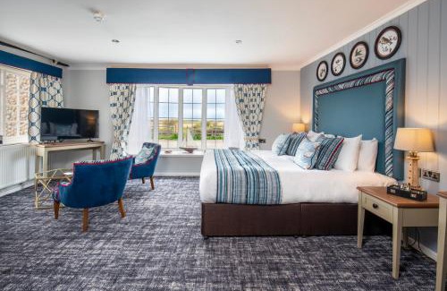 Holt Hotel | Discover The Manor Coastal Hotel & Inn in Blakeney, Norfolk