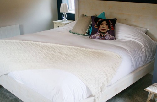 Quorndon Bed & Breakfast | Elegant Stay at The Manor House: Guest Rated 9.8/10