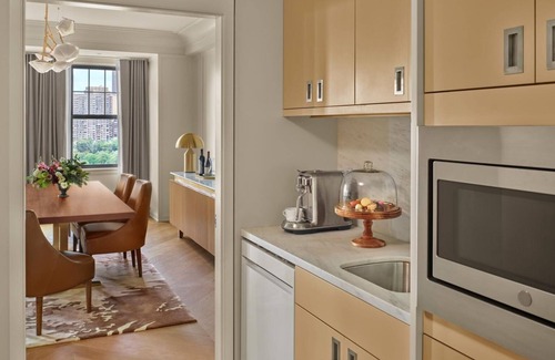 Boston Hotel | Experience The Mansion at The Newbury Boston Today!