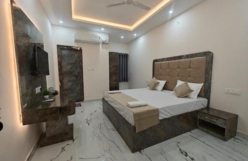 Faizabad House | The Manu Heritage