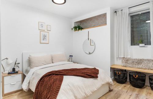 Maple Leaf Apartment | Pet-Friendly Retreat at The Maple House - 4 Star Rated