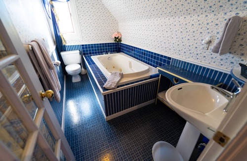 Parrsboro Bed & Breakfast | Inviting The Maple Inn B&B: Rated 9.8, Breakfast Included