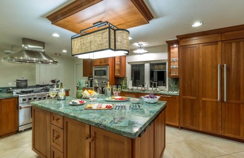 Marathon Apartment | Top-Rated Waterfront Retreat with Pools, Spa & Ocean Views
