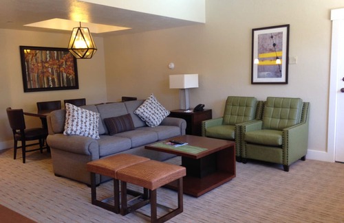 South Lake Tahoe Resort | Grand Resort: Guest Rated 9.8 with Oceanfront Amenities