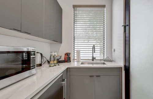 South River City Apartment | Super Suite Stay at The Marymaker by Lodgewell, Rated 9.3