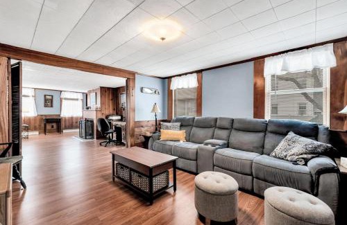 Mattapoisett House | The Mattapoisett Escape, Steps to Beach & Town
