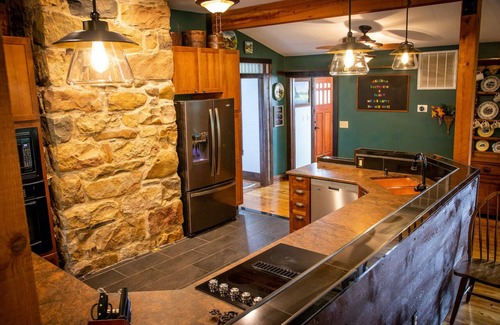 Rockbridge Baths House | Experience The Maury River House: Guest Rated 10/10 Escape